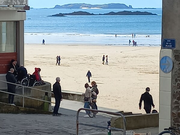 Strand