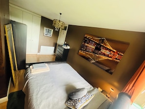 Recently renovated and freshly painted 
