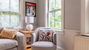 Stunning Vermont Farmhouse in Stowe Town Center (3870)