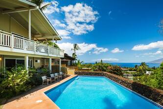 Blue Sky Escapes Vacation Home w/ big Oceanviews, Pool, Jacuzzi, 5min to beach