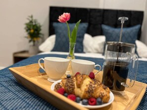 Romance On The Rows - With Hot Tub