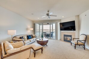 Living Room | Main Level | Free WiFi | Central A/C & Heat | Gas Fireplace