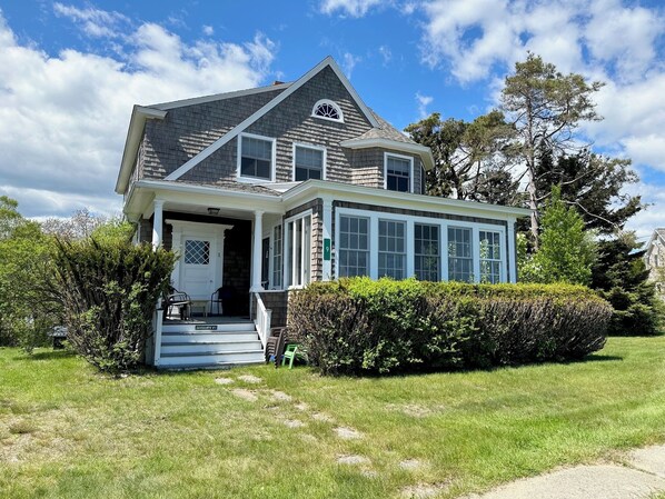 Seascape Cottage-