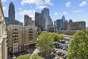 Gorgeous city skyline view from the apartment!