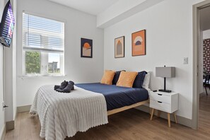 Bedroom #2 with a cozy Queen bed!
