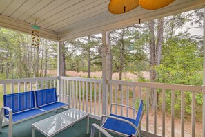 Screened Balcony