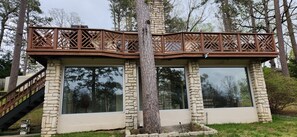 Lower lever offers an enclosed sunroof that can be enjoyed in any weather