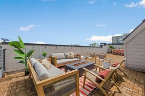 Spacious Rooftop Perfect for Gatherings and Relaxation