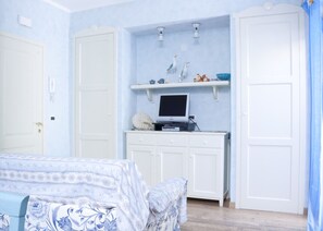 Living room-Celeste-Elba Island
