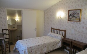 Gite des Oliviers Valros - chambre 2 lits 2