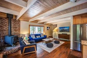 Smart TV, wood burning stove, cozy feel