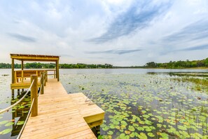 Hall Lake | Private Dock | Kayaks Provided