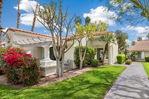Beautiful single level Villa/Bungalow located in the back of the development.