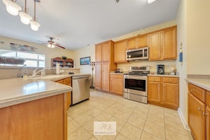 Kitchen (1)