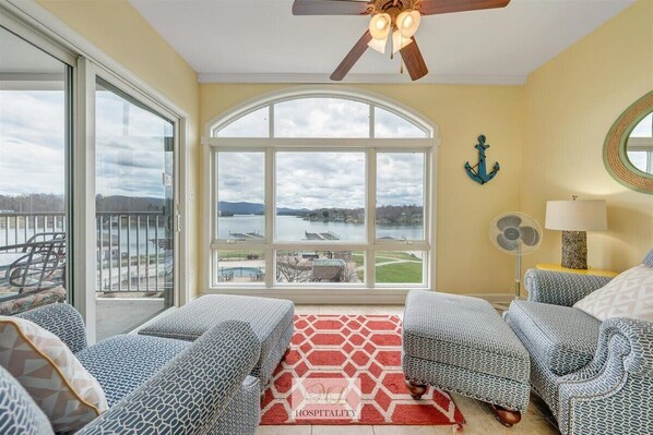 Sunroom - Look at that view!!!