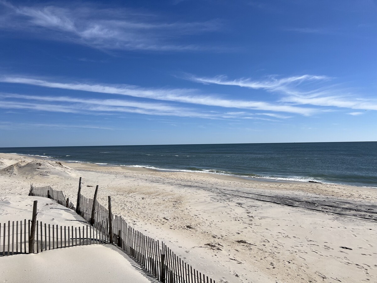 June 20-22 Open! Heaven in Beach Haven, Beach Block, Pearl St, 2-4 Night Rental