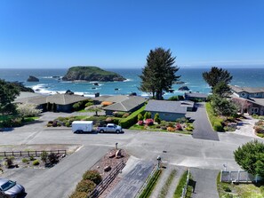 Distance to ocean from driveway entrance