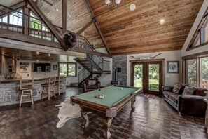 Spielezimmer