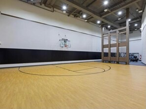 Sport court