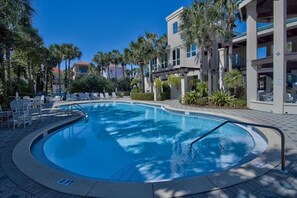 Bask in the sun at our resort-style pool, where relaxation meets paradise! ☀️🏊‍♀️ Enjoy a refreshing dip and soak up the rays in style!