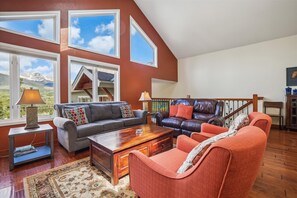 Living Area - Silver Shekel Retreat - Breckenridge Vacation Rental