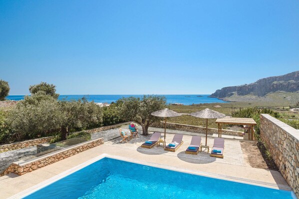 Villa Lindos Blueline image