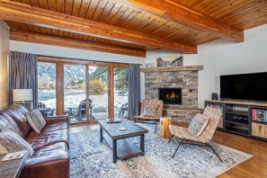 Welcome to Riverside B02 by Curate Telluride