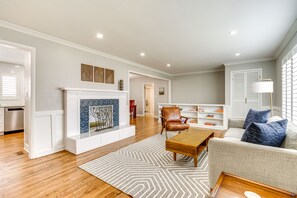 Living Room | Main Level