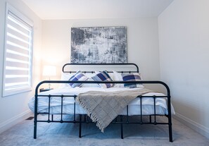 King size master bedroom with ensuite washroom