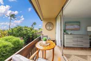 Napili Ridge G16 lanai 1