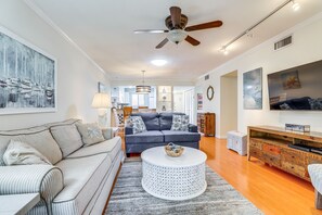 Living Room | Queen Sleeper Sofa | Smart TV