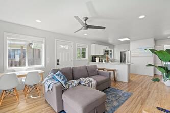 BEACHFRONT PROPERTY! 3 bed 3 bath! LOCALLY OWNEDn