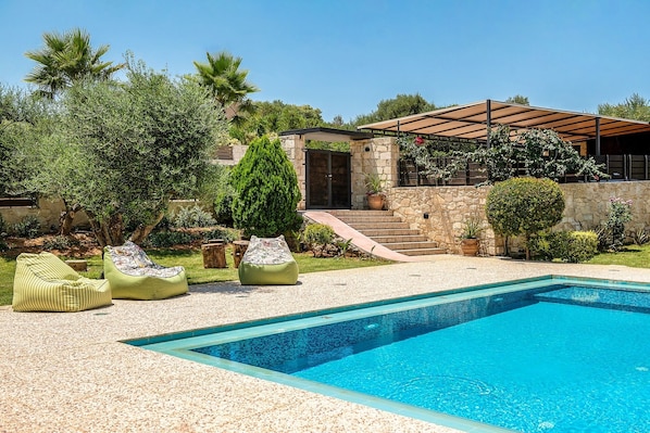 Private Pool Area
