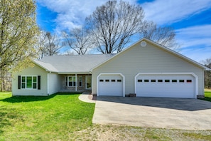 House Exterior | Single-Story Home | Driveway (4 Vehicles)