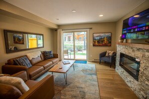 Livingroom.jpg