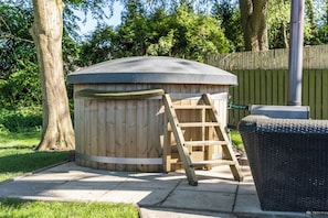 Bain à remous extérieur