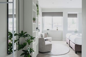 Slaap zoals jij wilt: één groot bed of twee aparte bedden in ons appartement in Centrum Geertruidenberg.