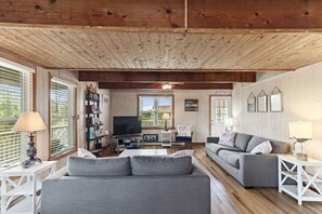 Mid Level Living Area