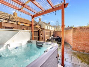 Hot tub | The Old Jolly, Skegness