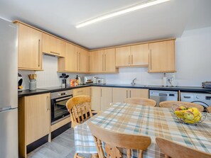 Kitchen/diner | The Old Jolly, Skegness