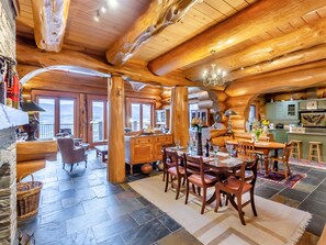 Dining Area | Molalatau Lodge, Lairg