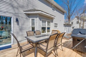 Exterior | Furnished Deck | Outdoor Dining Area | Gas Grill