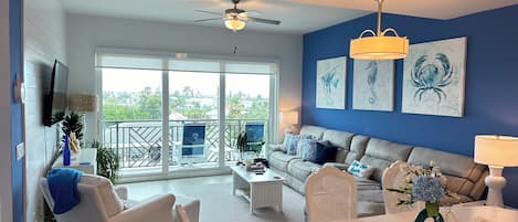 Natural Florida sunlight throughout condo. Beautiful relaxing blues