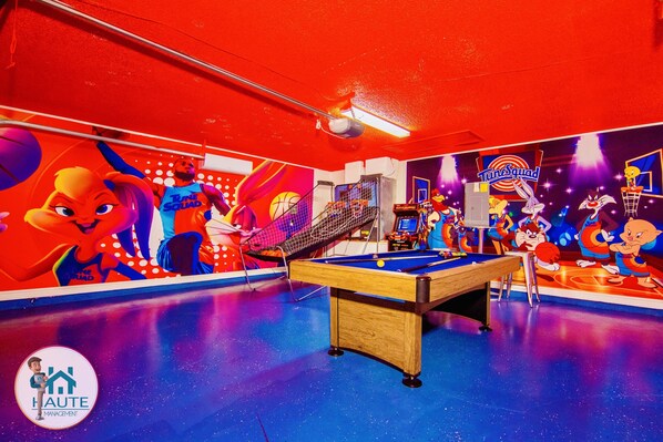 17413SILVERCREEK-GAMEROOM1