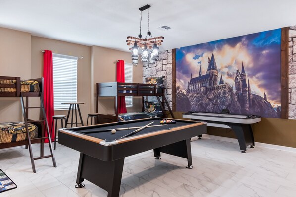 Spielezimmer