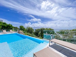 Sea and pool view from the terrace