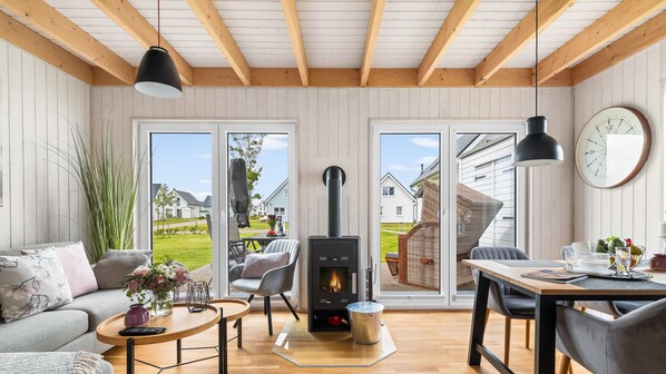 Kamin-/Ofen
