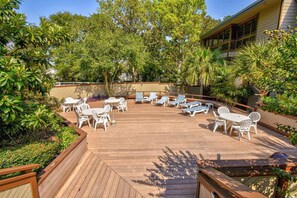 outdoor deck area 