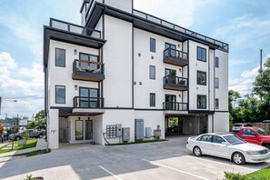 Picture of Property Building
