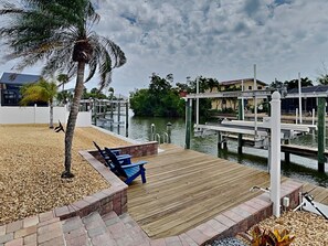 Boat Dock with Direct Gulf Access + Boat Lift